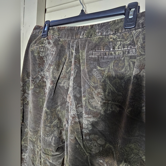 J.‎ Jill  Corduroy Pants in Olive and Pinkll - Picture 6 of 6